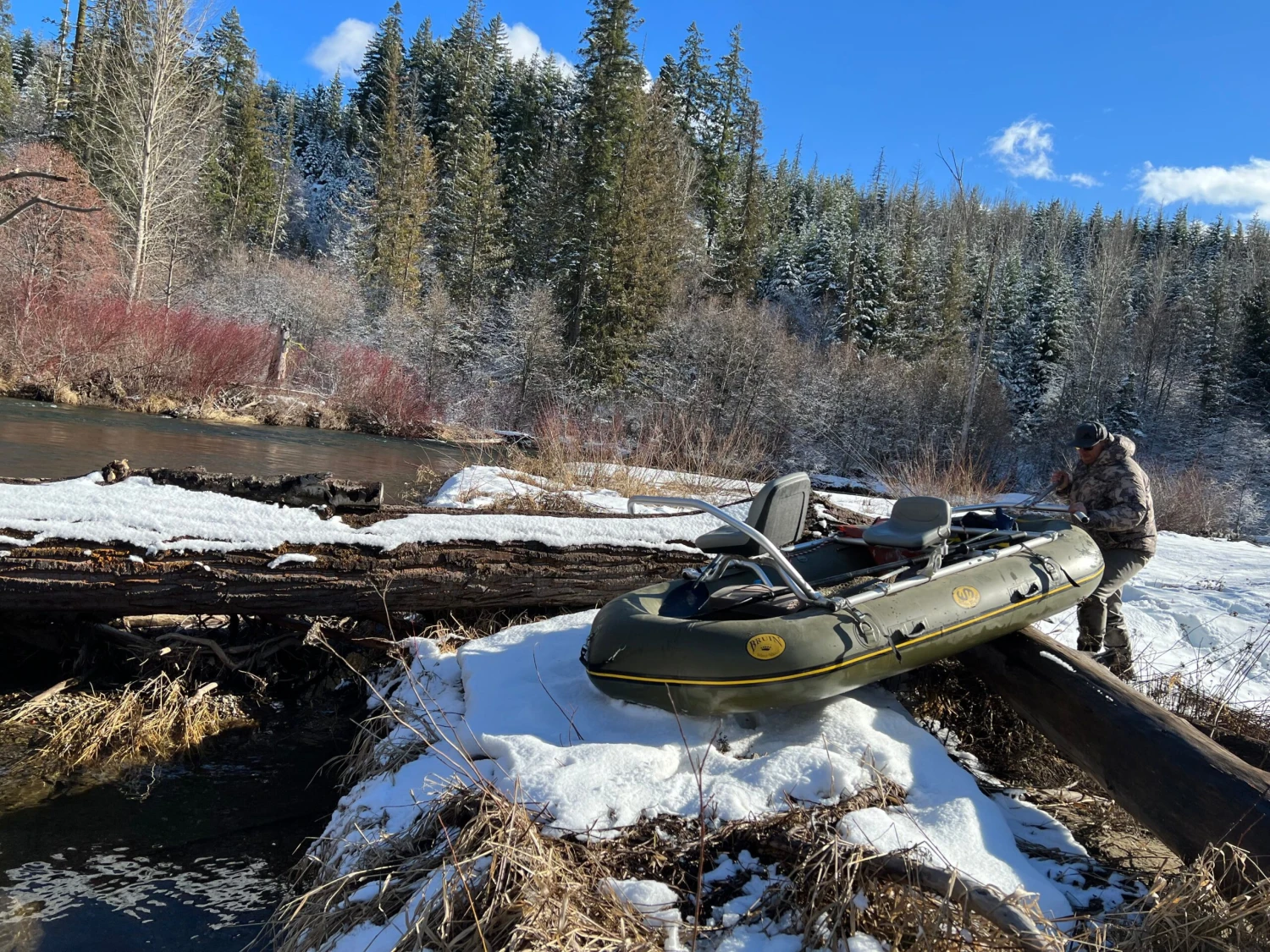 WaterMaster Bruin 2-3 Person Fishing Rafts // Upgraded With Sawyer Stealth Oars 4 WaterMaster Bruin 2-3 Person Fishing Rafts // Upgraded With Sawyer Stealth Oars - Image 4